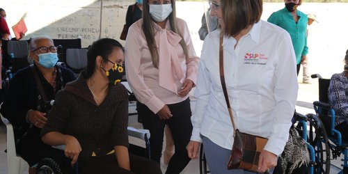 Los apoyos de DIF Estatal siguen llegando a las familias potosinas