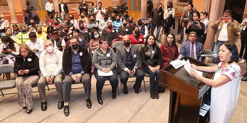 Falta fortalecer políticas públicas para rescatar las lenguas maternas