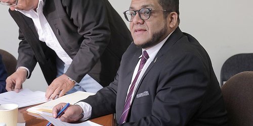 Diputado Roberto García se reúne con maestros de telesecundaria de Rioverde