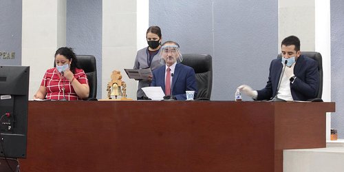 Proponen uso obligatorio de cubrebocas en transporte público