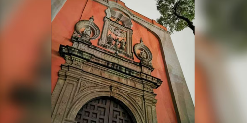 El robo en la Parroquia de San Cosme: una escultura de Leonora Carrington desaparecida y un detenido.