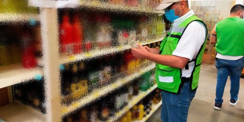 COEPRIS revisa etiquetado y publicidad de productos alcohólicos en establecimientos comerciales del estado