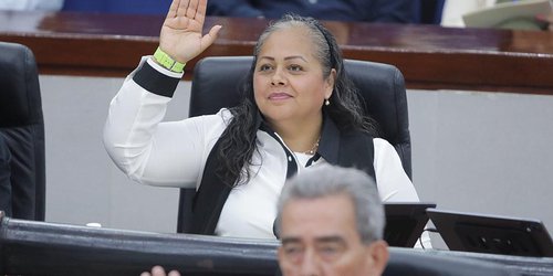 Lluvias colapsaron la ciudad y dañaron vehículos, viviendas y negocios, por ineficiencia operativa del INTERAPAS
