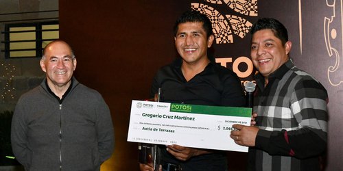Ricardo Gallardo entrega 309 MDP extraordinarios a 58 Municipios