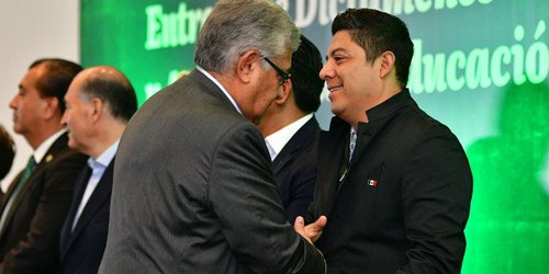 Reconocen sinergia del SNTE y Gobierno del cambio para dar certeza laboral al magisterio
