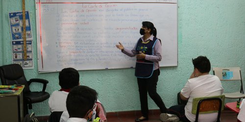 Más de 571 mil alumnos de educación básica regresan a clases este lunes