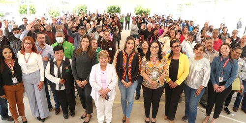 Ruth González inaugura Centro de Capacitación para Adultos Mayores