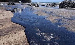 Separan a 3 funcionarios de cargo por derrame en Golfo de México