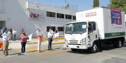 JM Carreras y Lorena Valle dieron banderazo de salida a apoyos alimentarios