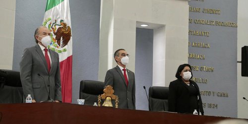 Carreras López asistió al Segundo Informe de Actividades del Congreso del Estado