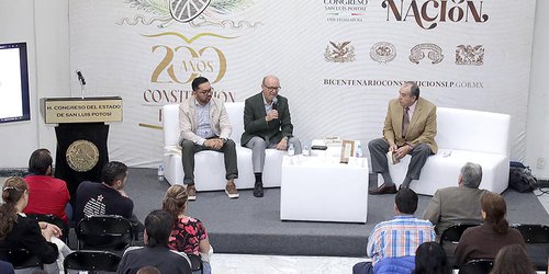 Presentan libro que documenta un siglo de historia legislativa de San Luis Potosí