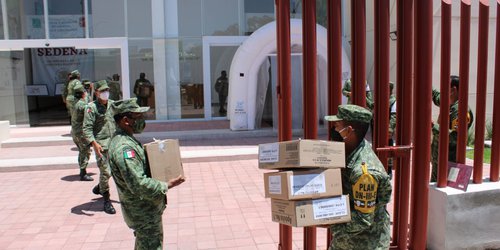 SEDENA entregó medicamentos e insumos en Hospital Central de SLP