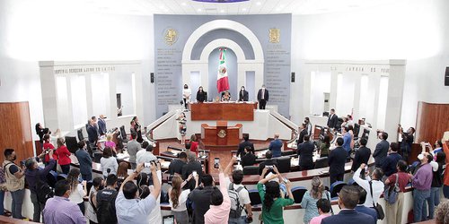 Diputados guardan un minuto de silencio en memoria de periodistas asesinados