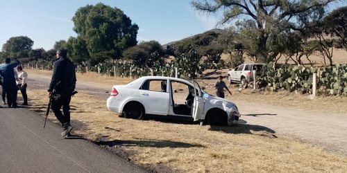 FGESLP investiga agresión a elementos de la PDI en carretera a Villa de Arriaga