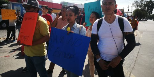 Empleados de antros y bares se manifestaron en el fraccionamiento Campestre