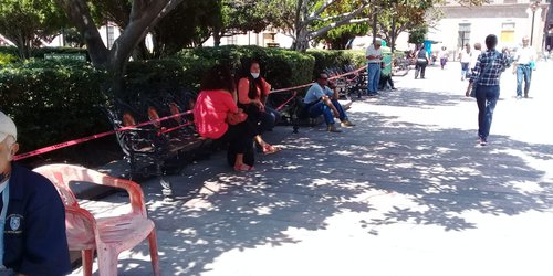 Plazas y jardines otra vez cerrados al público