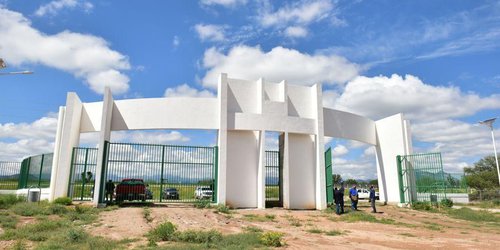 Gobernador Ricardo Gallardo visita obras abandonadas del parque Tangamanga 3, en gira por el Altiplano