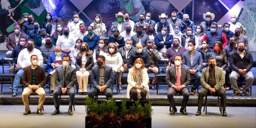 Entrega Gobernador 4 mil millones a Municipios, y les pide invertir en Seguridad