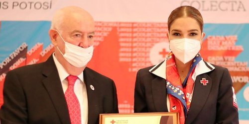 Se suma DIF Estatal a colecta anual de la Cruz Roja