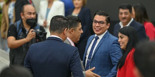 Felicita gobernador Ricardo Gallardo a nueva mesa directiva del Congreso del Estado
