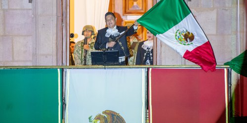 Miles de potosinos celebran con el gobernador Ricardo Gallardo el Grito de Independencia
