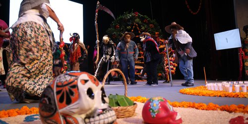 SEER volverá a sorprender en festival de Xantolo