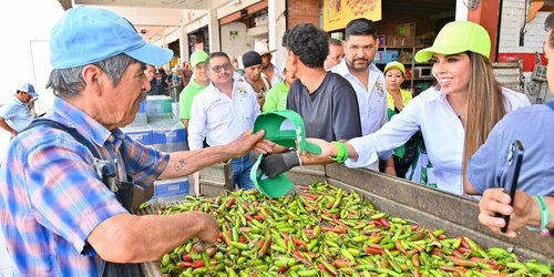 Apoyo total para que la transformación llegué a la Central de Abastos: Ruth González