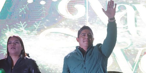 Ricardo Gallardo recorre la capital con posadas navideñas