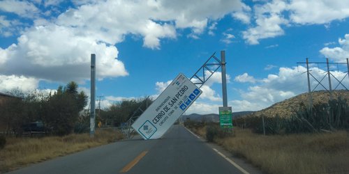 Atienden reportes por ráfagas de viento