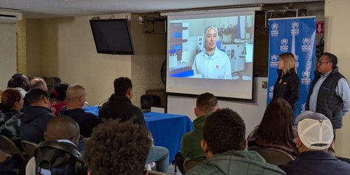 Personas refugiadas reciben más apoyo para acceder a empleos bien pagados