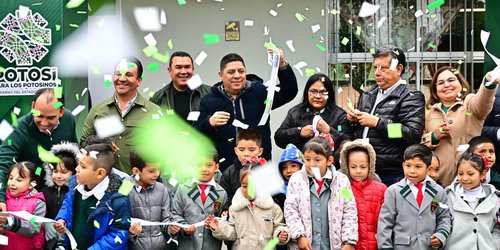 Ricardo Gallardo entrega nuevas aulas y rehabilitación de escuela en Rioverde