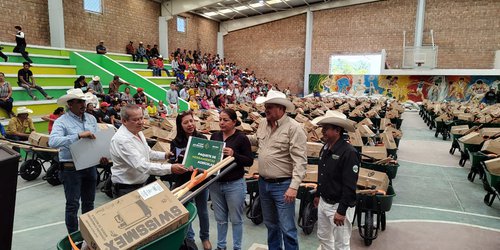 Cañeros de la huasteca reciben apoyo sin límites