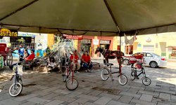 Pasión por las bicicletas clásicas revive en Rioverde con exhibición de “vagabundos”