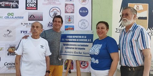 Reconocen al Lic. Ramiro Rocha como fundador y precursor de la Prepa Río