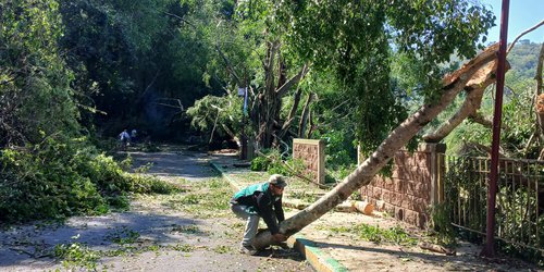 Tras fuertes lluvias liberan el camino a Cómoca-Axtla