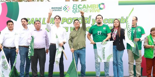 Ricardo Gallardo "Enchula colonia Bella Lomas"