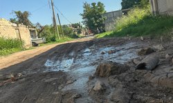 Denuncian malas condiciones de acceso a clínica del ISSSTE en Rioverde