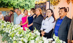 Regidora de Ciudad Fernández asiste a graduación de la Primaria Emiliano Zapata en El Refugio