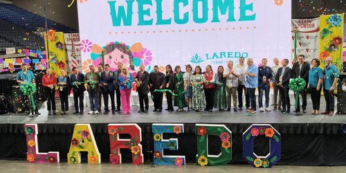 Ciudad Fernández participa en la inauguración del Festival de Ciudades Hermanas en Laredo