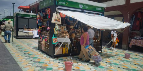 Comerciantes del mercado esperan repunte en ventas por vacaciones