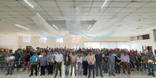 Familias de Charcas avanzan en regularización de sus propiedades
