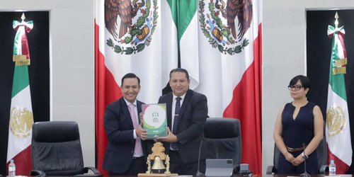 Entregan al Congreso el 5º Informe de Resultados de Ricardo Gallardo