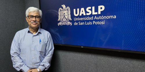 Contadores públicos, pilares del orden financiero y empresarial, señala catedrático de la FCA-UASLP
