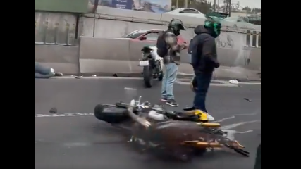 Motociclista fallese tras salir proyectado en choque en Periférico Sur ...