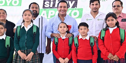 Estado avanza con entrega de apoyos escolares en el Altiplano