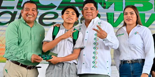 Apoyarán a 12 mil 523 estudiantes de Tamazunchale con útiles, mochilas y calzado