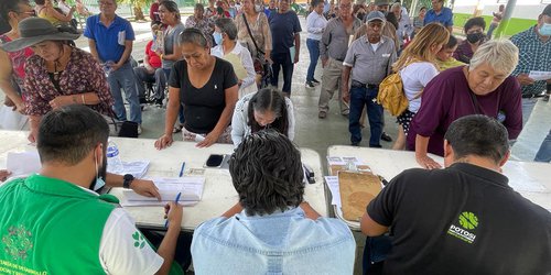 Inician depósitos para madres solteras y adultos mayores: Ignacio Segura