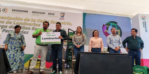 Arranca Ricardo Gallardo continuación de pavimentación de calle Escontría en El Refugio