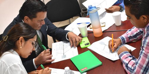 Estado fortalece capacitación para mejor atención a las y los potosinos