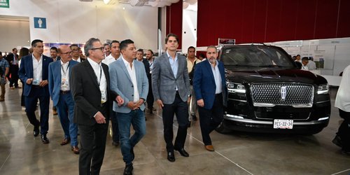 Ricardo Gallardo reafirma su apoyo al clúster automotriz